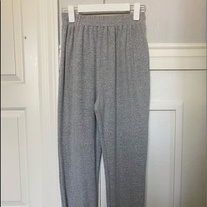 GREY SWEATPANTS